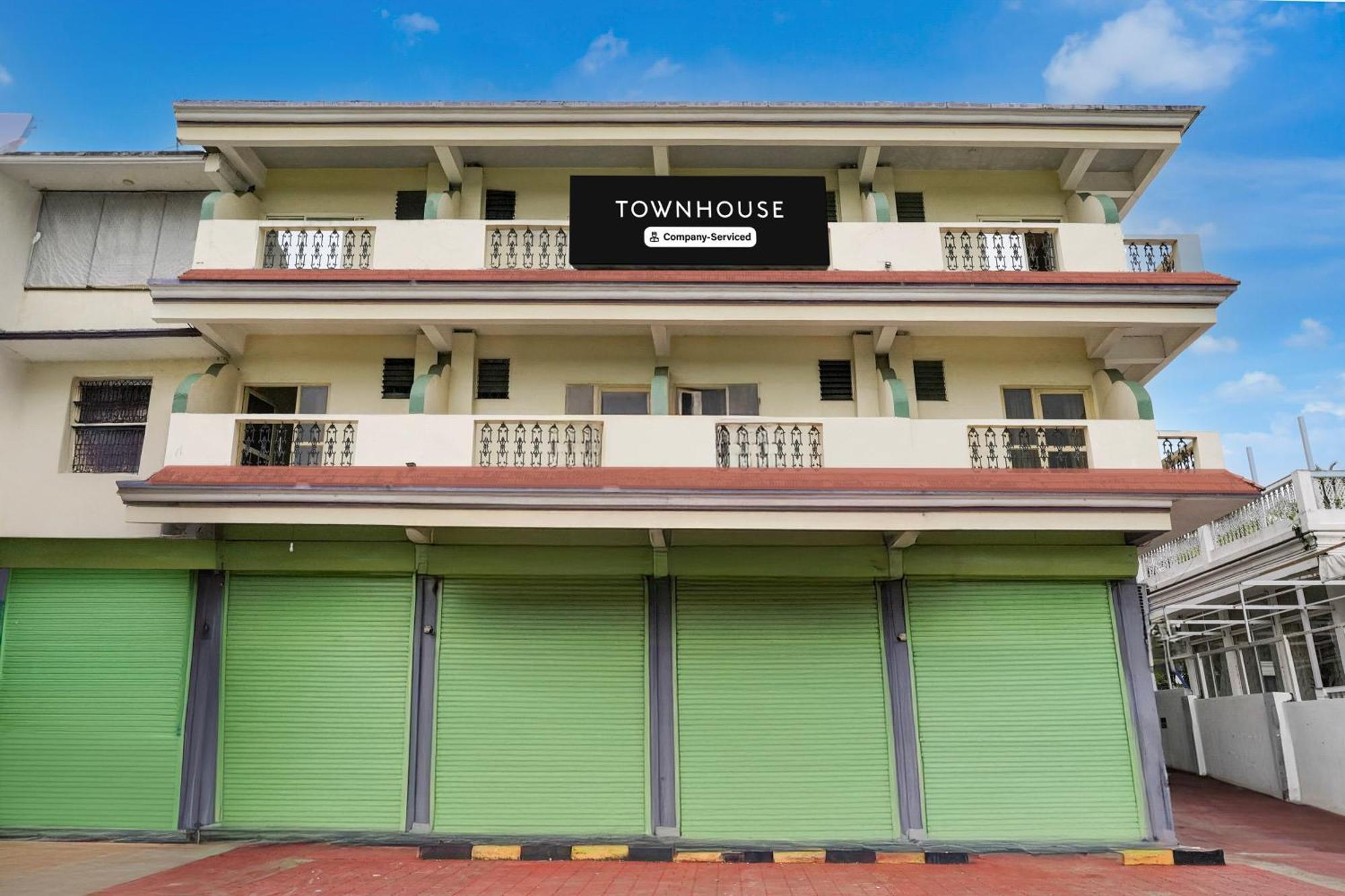 Super Townhouse Candolim Bagian luar foto
